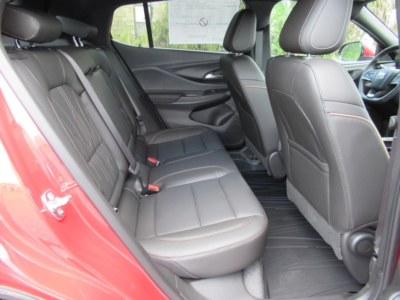 Used 2026 Buick Envista Avenir FWD image 31