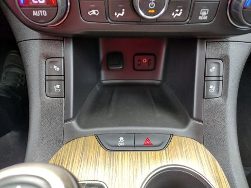 Used 2017 GMC Acadia Denali w/ Technology Package AWD/4WD image 31