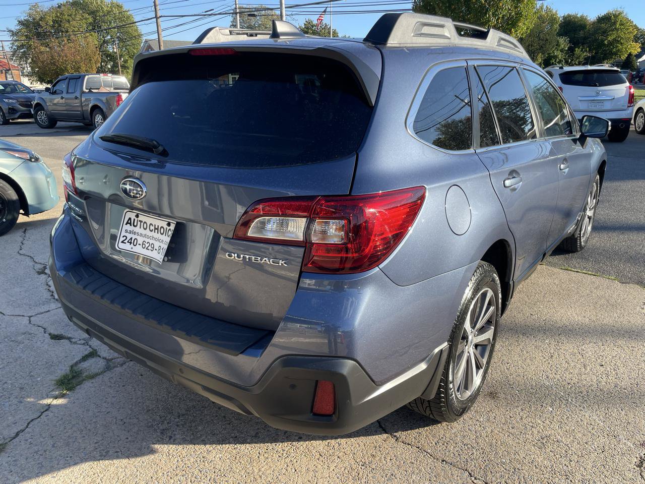 Used 2018 Subaru Outback 2.5i Limited AWD/4WD image 16