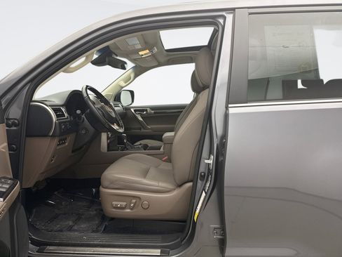 Used 2021 Lexus GX 460 Premium w/ Premium Package image 11