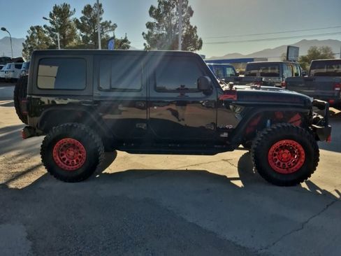 Used 2018 Jeep Wrangler Unlimited Rubicon image 4