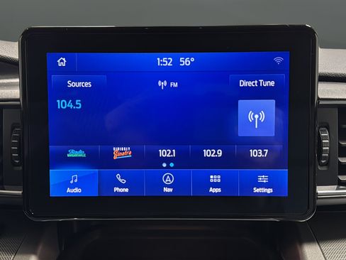 Used 2021 Ford Explorer XLT w/ Equipment Group 202A AWD/4WD image 29