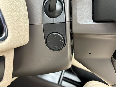 Used 2019 Lincoln Navigator Reserve w/ Cargo Package AWD/4WD image 25