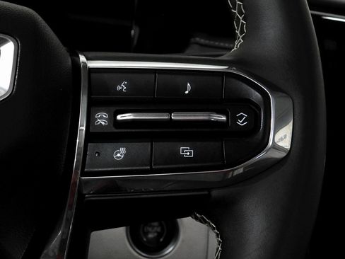 Used 2024 GMC Acadia Denali image 46