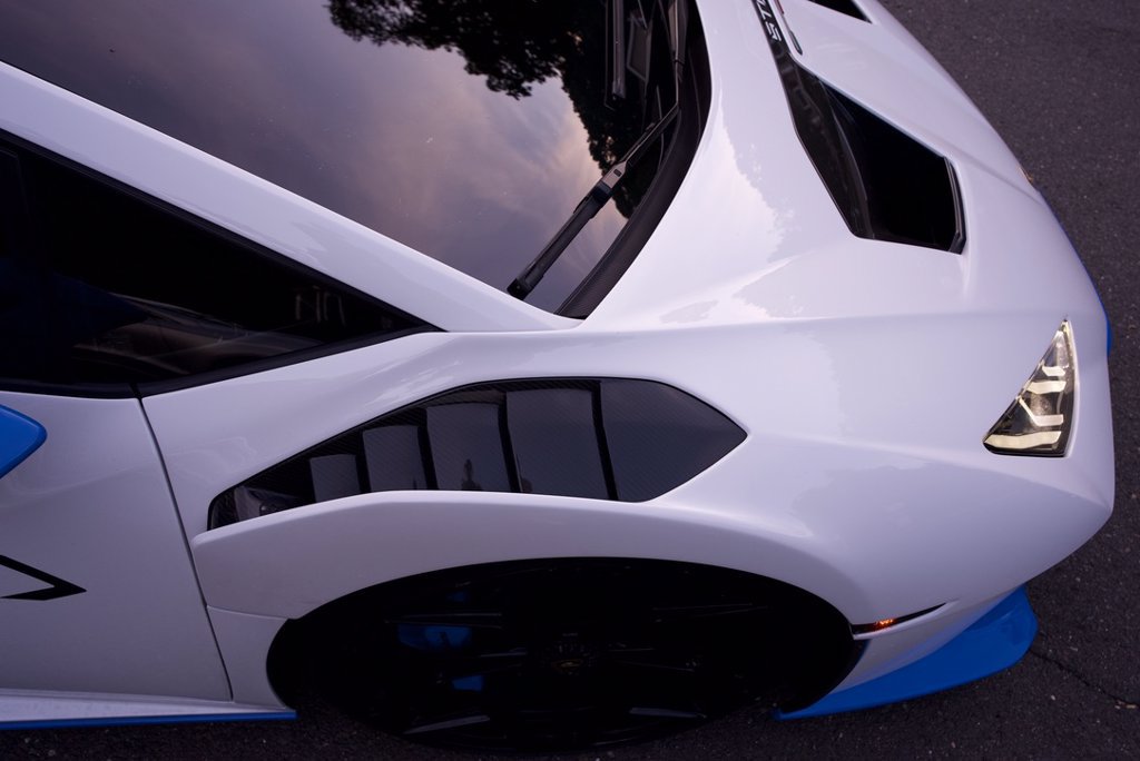 Used 2022 Lamborghini Huracan STO RWD image 20
