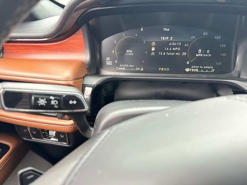 Used 2023 Lincoln Aviator Reserve w/ Equipment Group 201A image 37