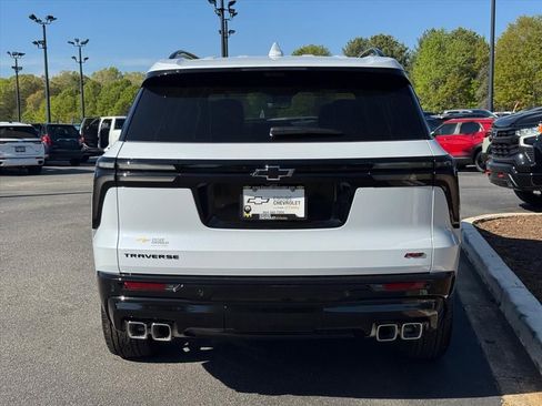 New 2026 Chevrolet Traverse RS FWD image 4