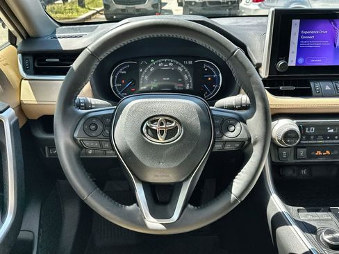 Used 2023 Toyota RAV4 XLE Premium AWD/4WD image 21