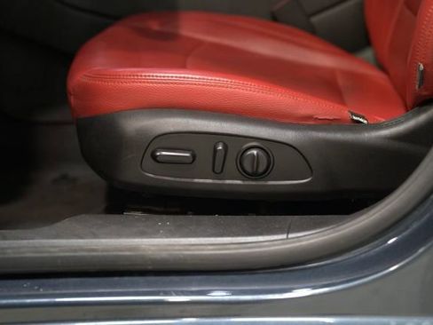 Used 2021 Chevrolet Malibu RS FWD image 18