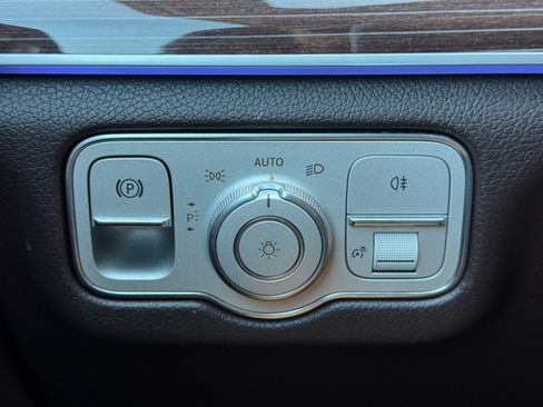 Used 2022 Mercedes-Benz GLS 580 4MATIC image 20