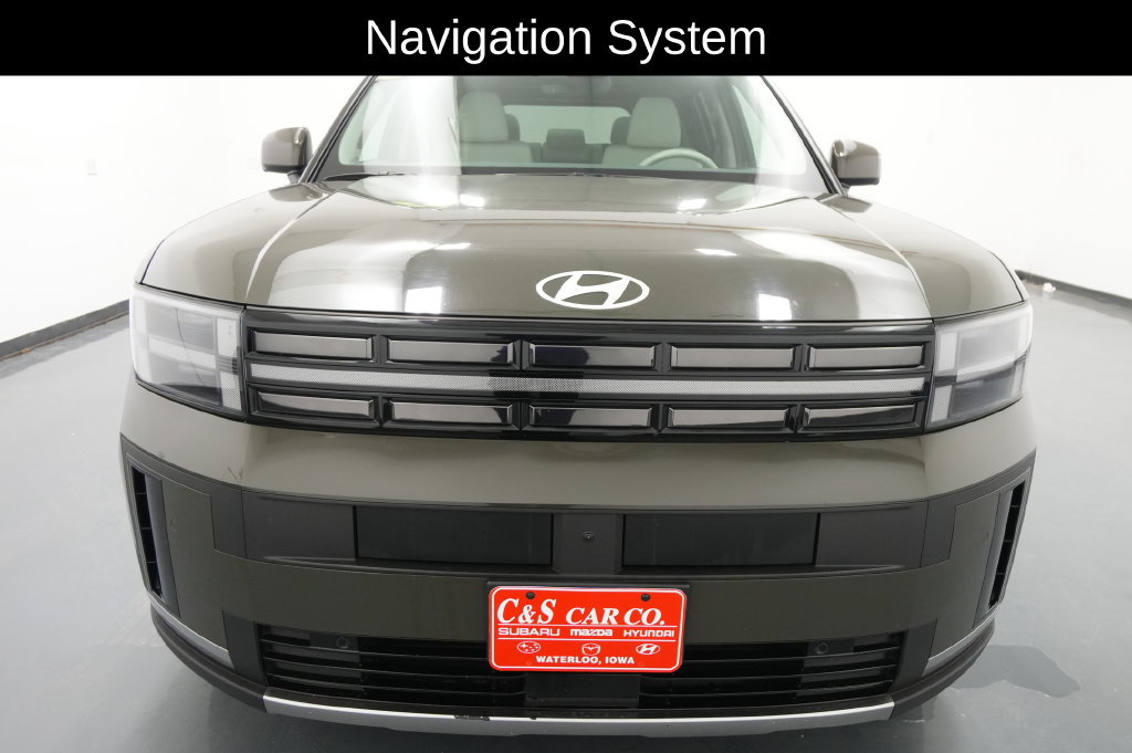 Used 2024 Hyundai Santa Fe Limited AWD/4WD image 2