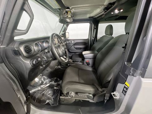 Used 2023 Jeep Wrangler Willys image 19