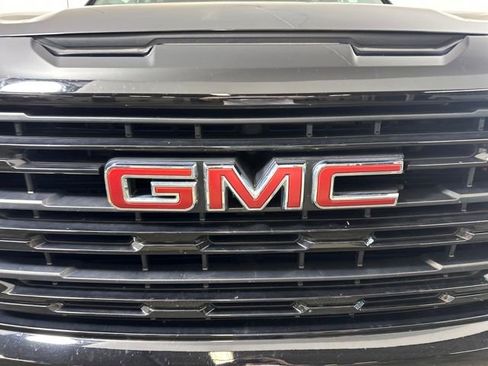 Used 2023 GMC Sierra 1500 Elevation image 9