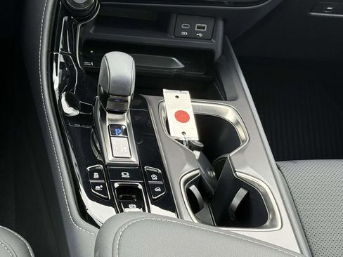 Used 2025 Lexus NX 250 AWD w/ Accessory Package (2T) image 19