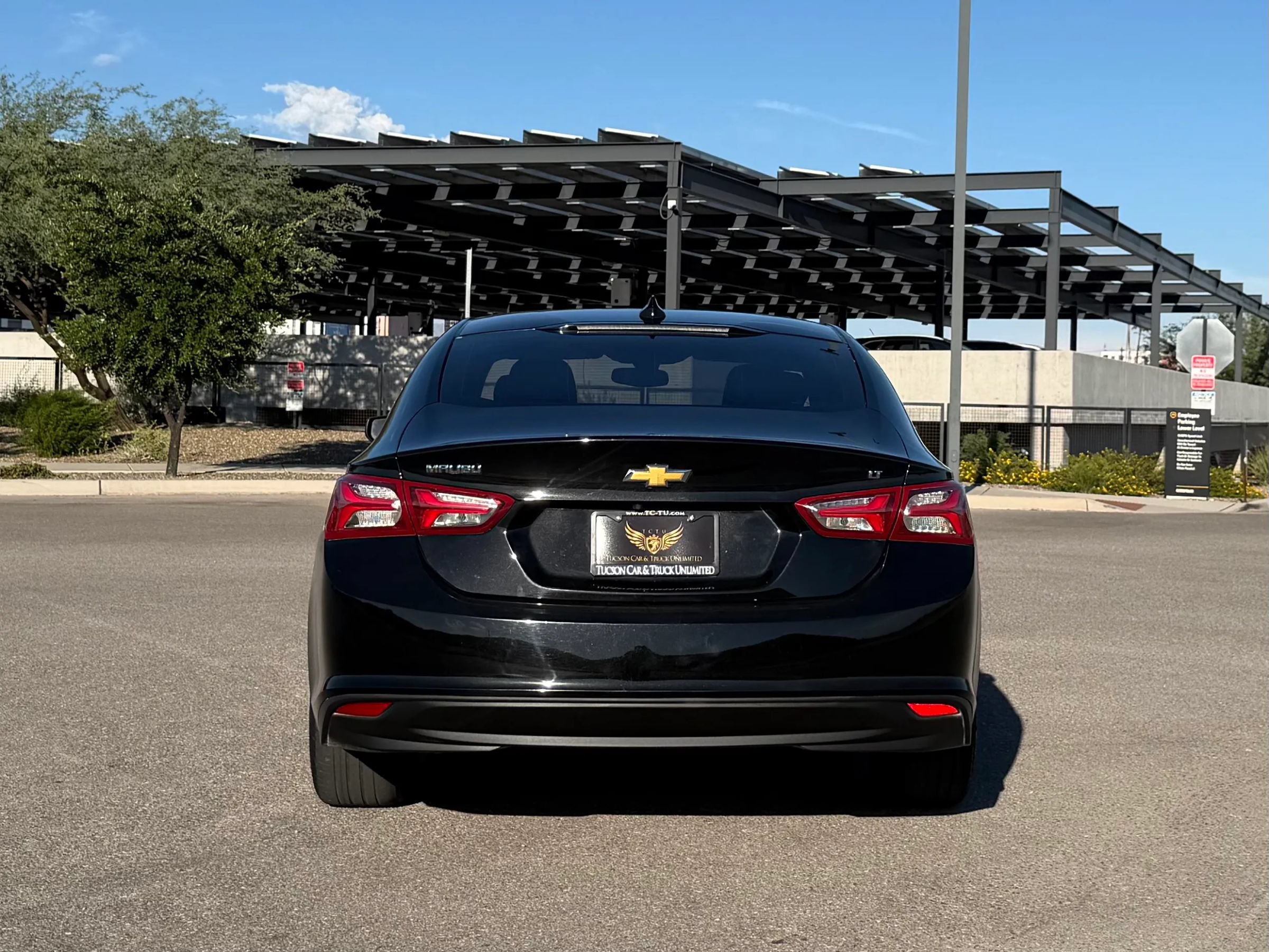 Used 2022 Chevrolet Malibu LT FWD image 3