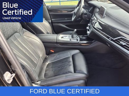 Used 2021 BMW 740i w/ M Sport Package RWD image 30