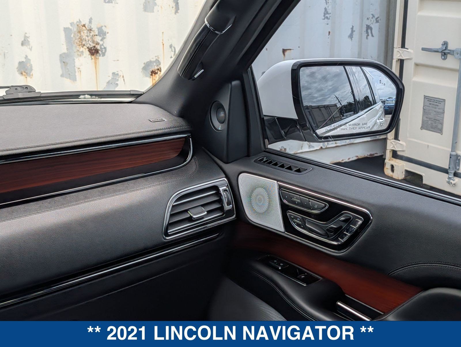 Used 2021 Lincoln Navigator Reserve AWD/4WD image 20