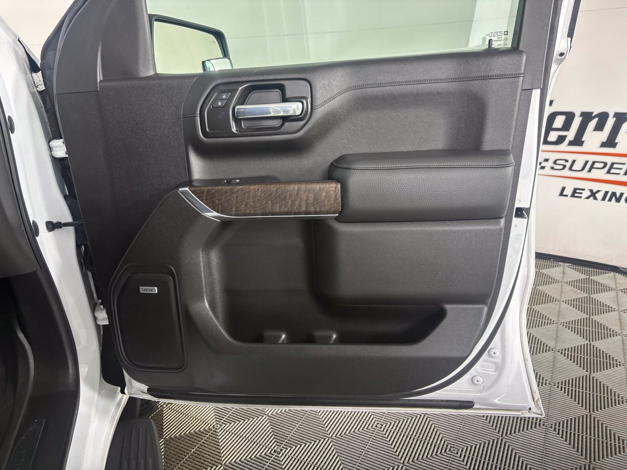Used 2021 GMC Sierra 1500 Denali AWD/4WD image 33
