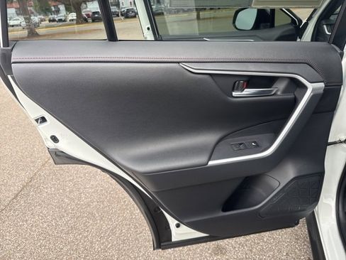 Used 2022 Toyota RAV4 XSE image 17