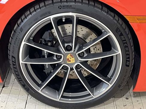 Certified 2021 Porsche 911 Carrera 4S image 15