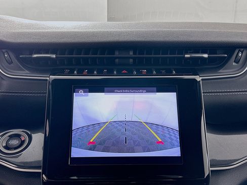 Used 2023 Jeep Grand Cherokee Altitude image 22