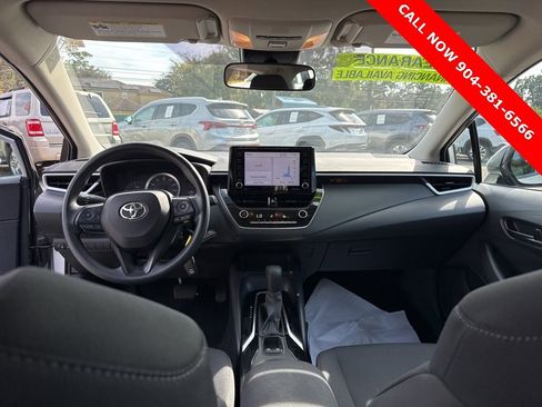 Used 2022 Toyota Corolla LE image 16