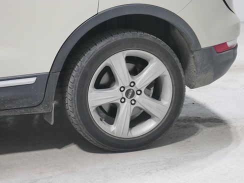 Used 2018 Lincoln MKC Premiere image 26