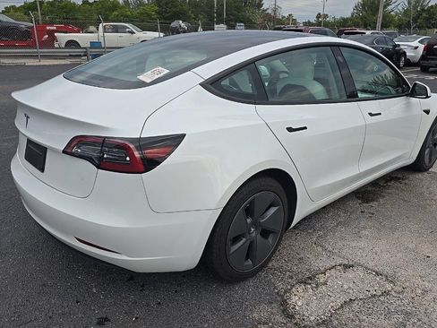 Used 2023 Tesla Model 3 Standard Range RWD image 9