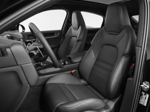 Certified 2026 Porsche Cayenne Coupe AWD/4WD image 49