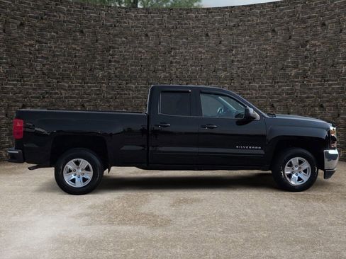 Used 2018 Chevrolet Silverado 1500 LT w/ All Star Edition image 3
