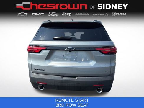 Used 2023 Chevrolet Traverse LT w/ Midnight/Sport Edition FWD image 4