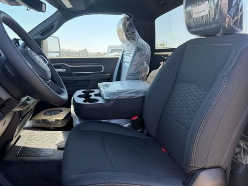New 2026 RAM 5500 4x4 Regular Cab image 14