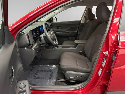 Used 2024 Hyundai Kona SEL image 9