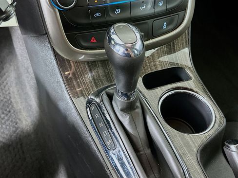 Used 2016 Chevrolet Malibu LT image 22