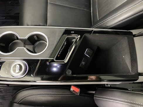 Used 2025 Cadillac Lyriq Sport image 35