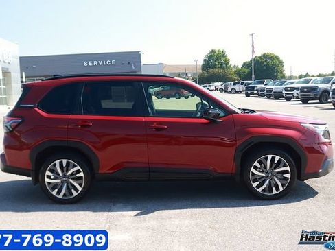 Used 2025 Subaru Forester Touring w/ Popular Package - Touring AWD/4WD image 4