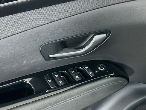 Used 2022 Hyundai Tucson Limited FWD image 15