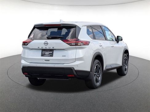 New 2026 Nissan Rogue SV image 5
