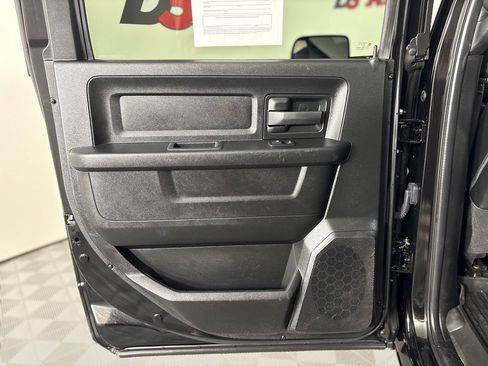 Used 2022 RAM 2500 Tradesman w/ Chrome Appearance Group AWD/4WD image 43