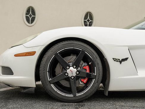 Used 2006 Chevrolet Corvette Convertible w/ Preferred Equipment Group RWD image 4