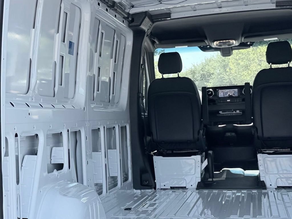 New 2026 Mercedes-Benz Sprinter 2500 image 17