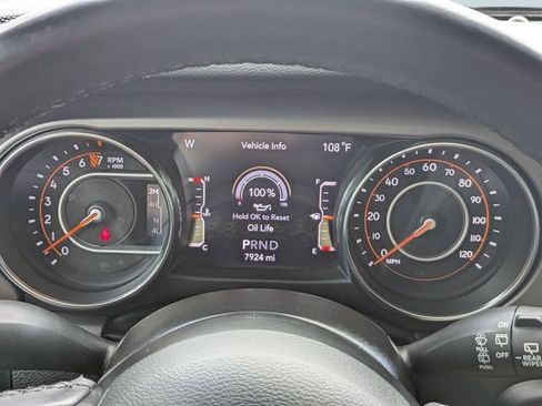 Used 2022 Jeep Wrangler Sport AWD/4WD image 27