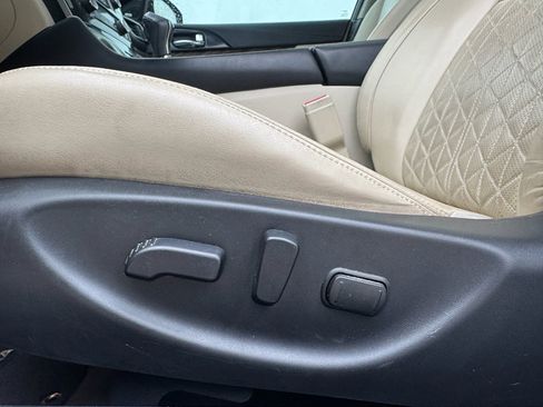 Used 2018 Nissan Maxima Platinum image 26