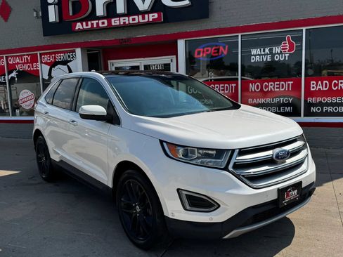 Used 2017 Ford Edge Titanium w/ Equipment Group 302A AWD/4WD image 2