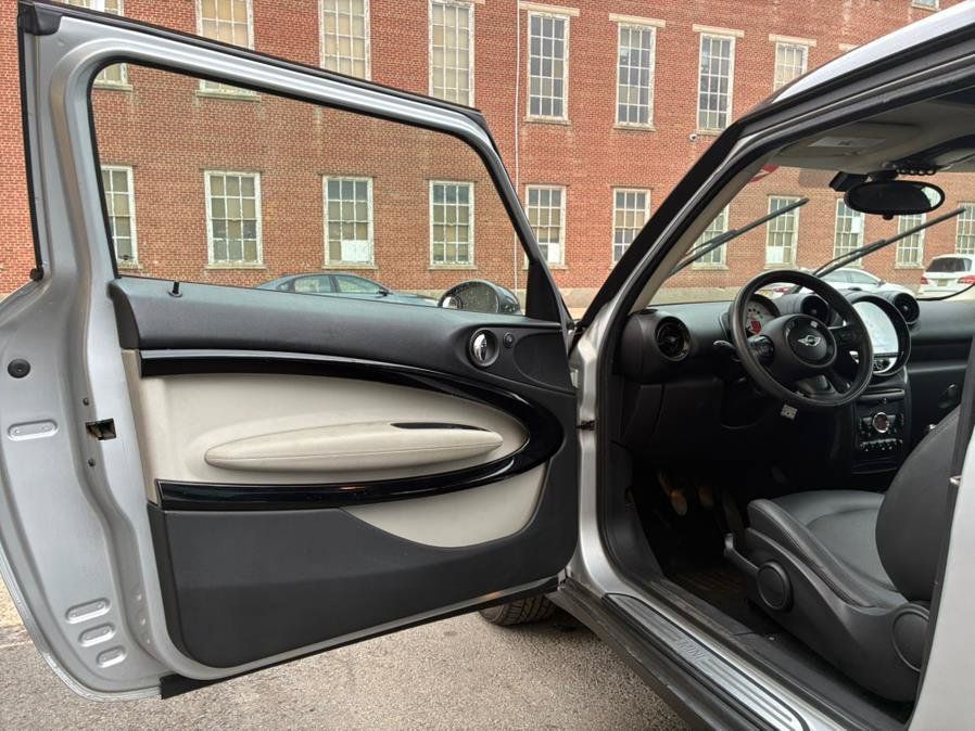 Used 2013 MINI Cooper Paceman FWD image 24