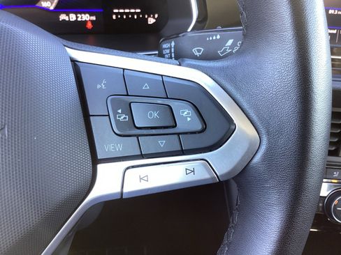 Used 2024 Volkswagen Jetta SE image 19