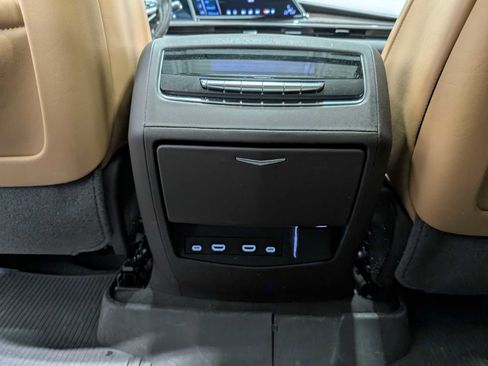 Used 2023 Cadillac Escalade Premium Luxury image 22