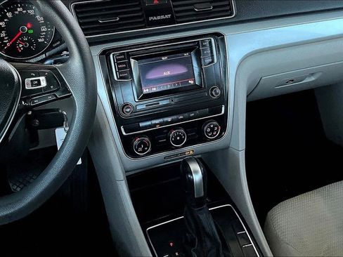 Used 2018 Volkswagen Passat 2.0T S w/ Driver Assistance Package image 9