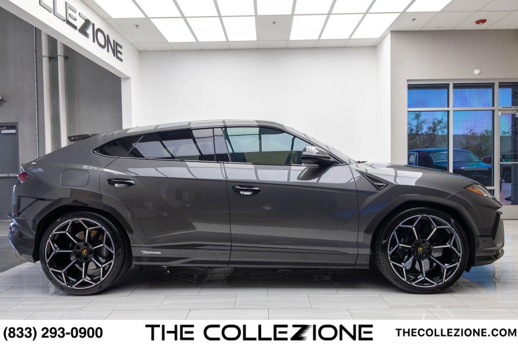 Used 2023 Lamborghini Urus Performante AWD/4WD image 34