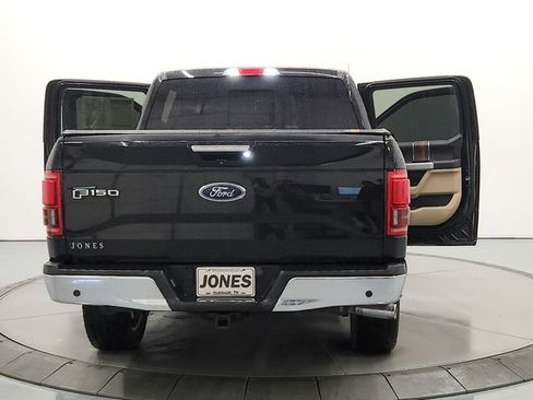 Used 2017 Ford F150 Lariat w/ Equipment Group 502A Luxury AWD/4WD image 14
